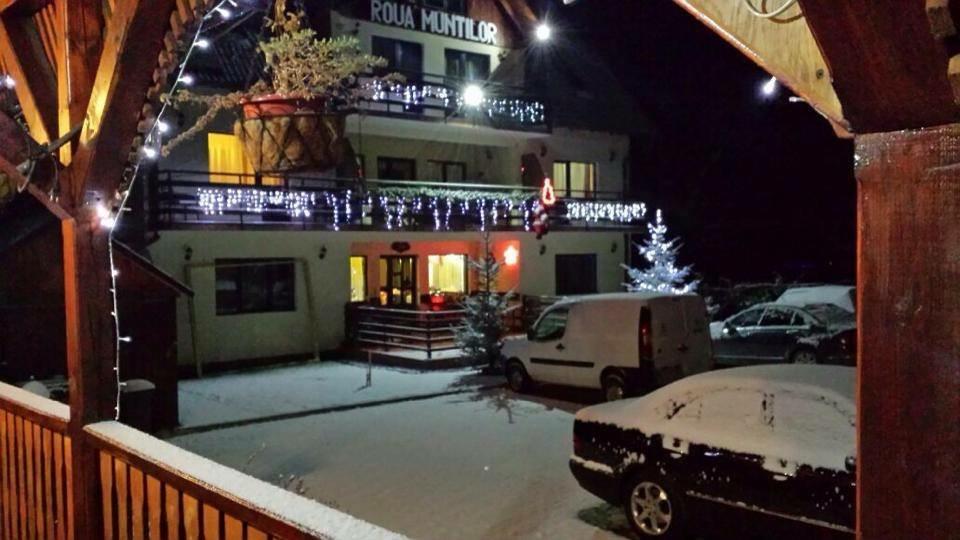 Pensiunea Roua Muntilor Sîmbăta de Sus Exteriér fotografie